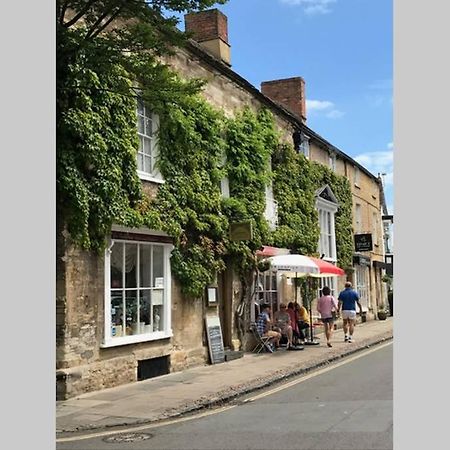 Oxfordshire Living - The Bowler Hat Cottage - Вудсток Екстер'єр фото