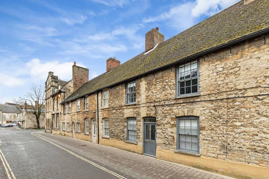 Oxfordshire Living - The Bowler Hat Cottage - Вудсток Екстер'єр фото