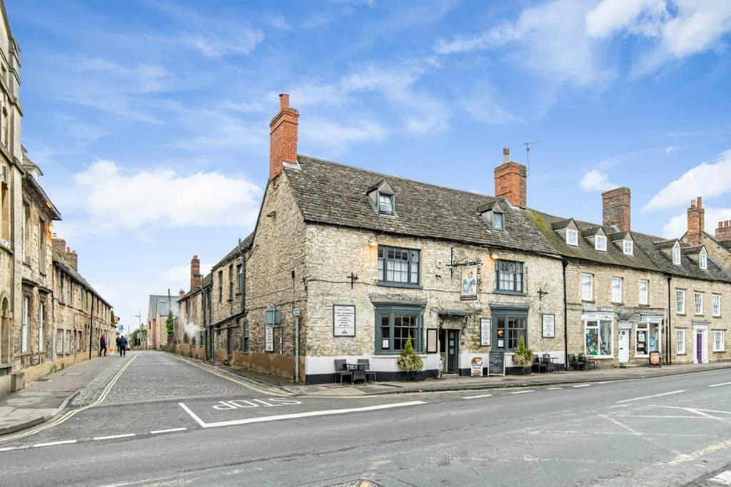 Oxfordshire Living - The Bowler Hat Cottage - Вудсток Екстер'єр фото