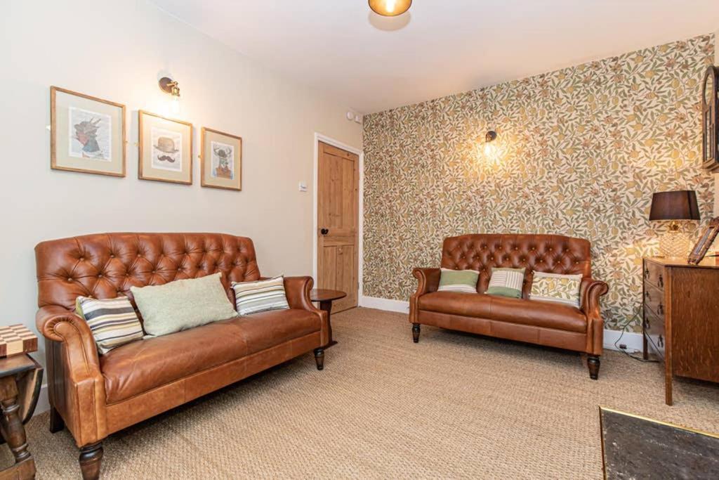 Oxfordshire Living - The Bowler Hat Cottage - Вудсток Екстер'єр фото