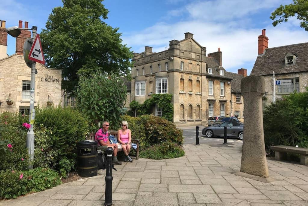 Oxfordshire Living - The Bowler Hat Cottage - Вудсток Екстер'єр фото